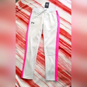 **SOLD**Under Armour Girls Sweatpants